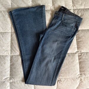 PAIGE Lou Lou Flared Jeans in Novelle (Size 27 Tall)